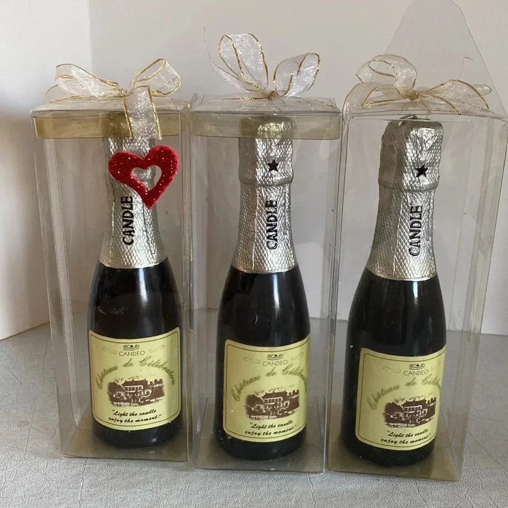 Champagne Novelty Candle, NEW